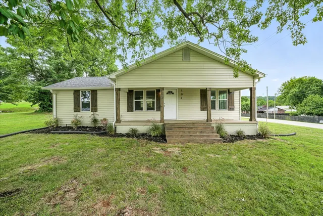 $199,929 | 304 Airport Road, Livingston, TN 38570