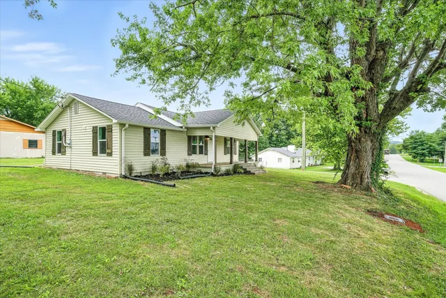 $199,929 | 304 Airport Road, Livingston, TN 38570