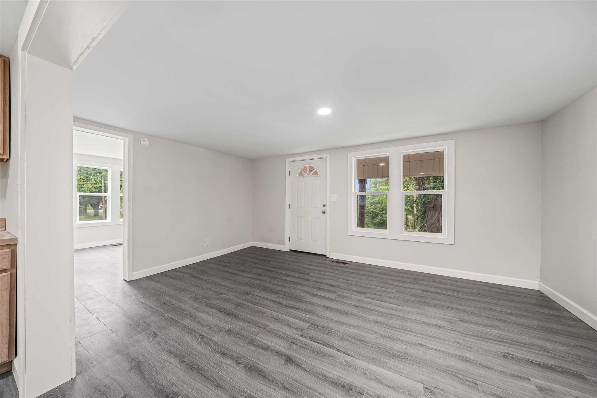 304 Airport Road Livingston, TN 38570 - Photo 2 of 30