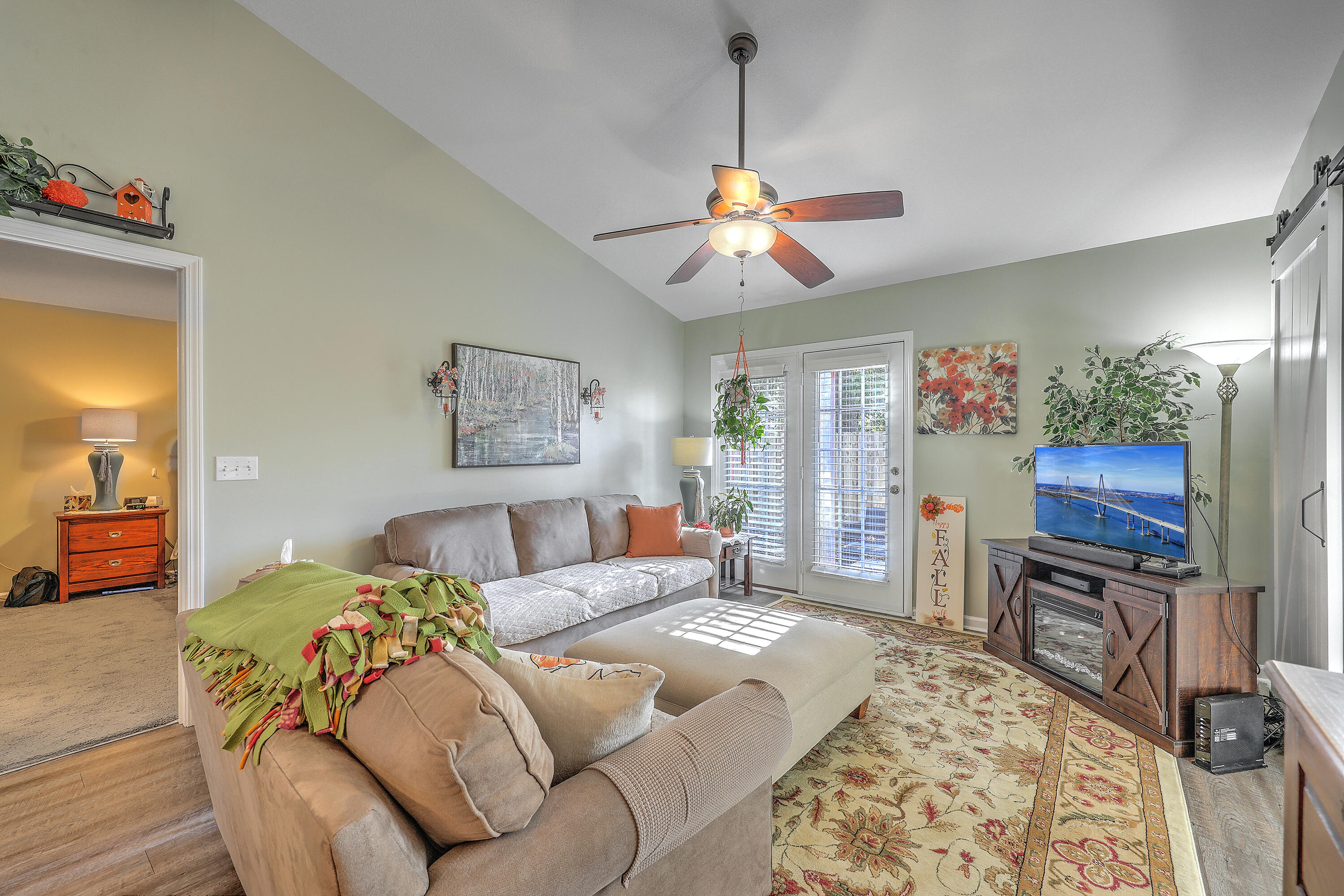 110 Sandy Hook Court Summerville, SC 29486 - Photo 14 of 33 Family Room