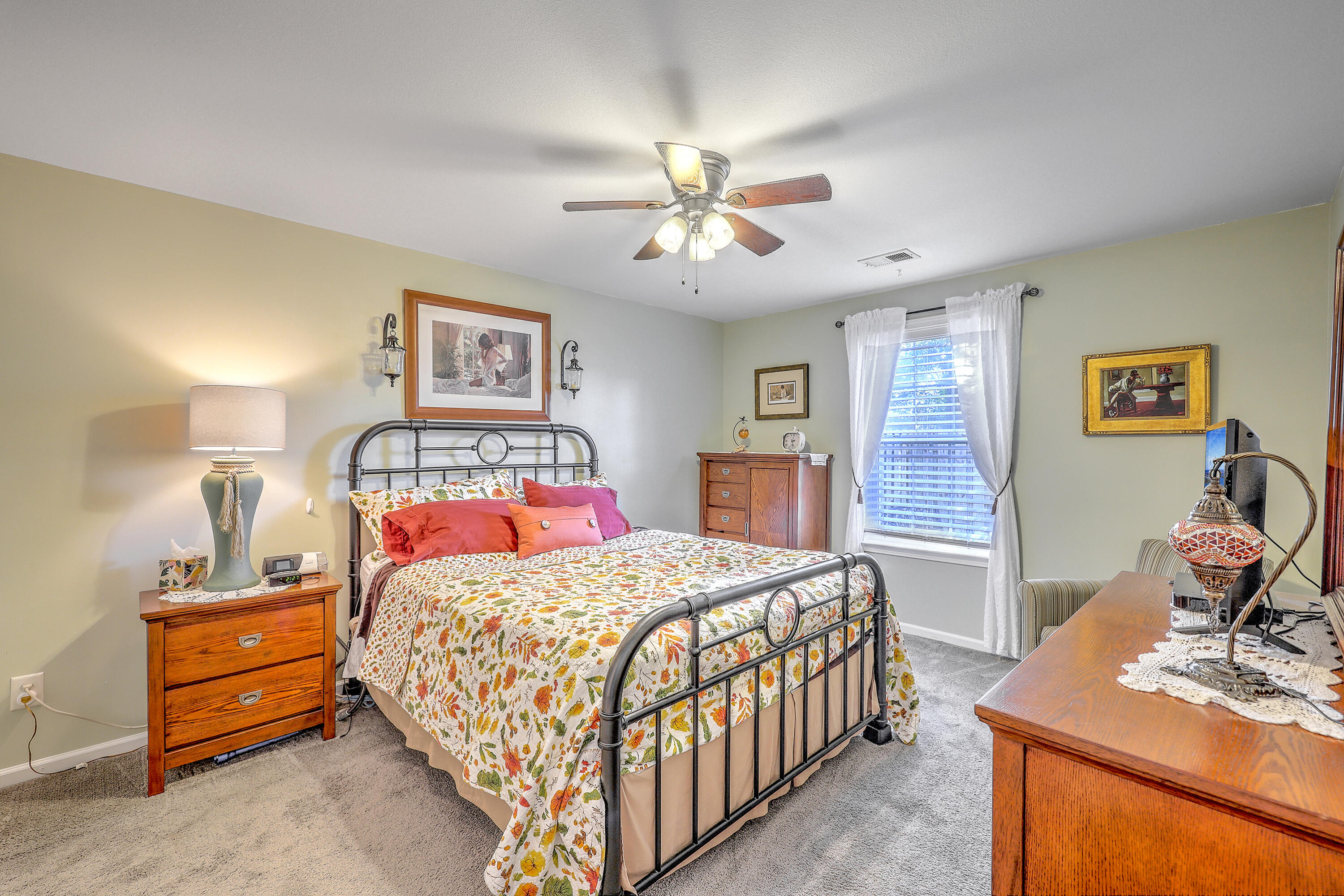 110 Sandy Hook Court Summerville, SC 29486 - Photo 15 of 33 Master Bedroom