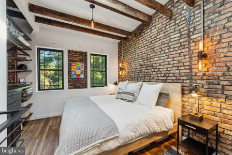 $824,000 | 7 Pomander Walk Northwest, Washington, DC 20007