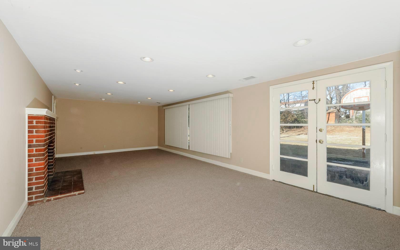 3104 Hatton Road Pikesville, MD 21208 - Photo 17 of 25 Family Room