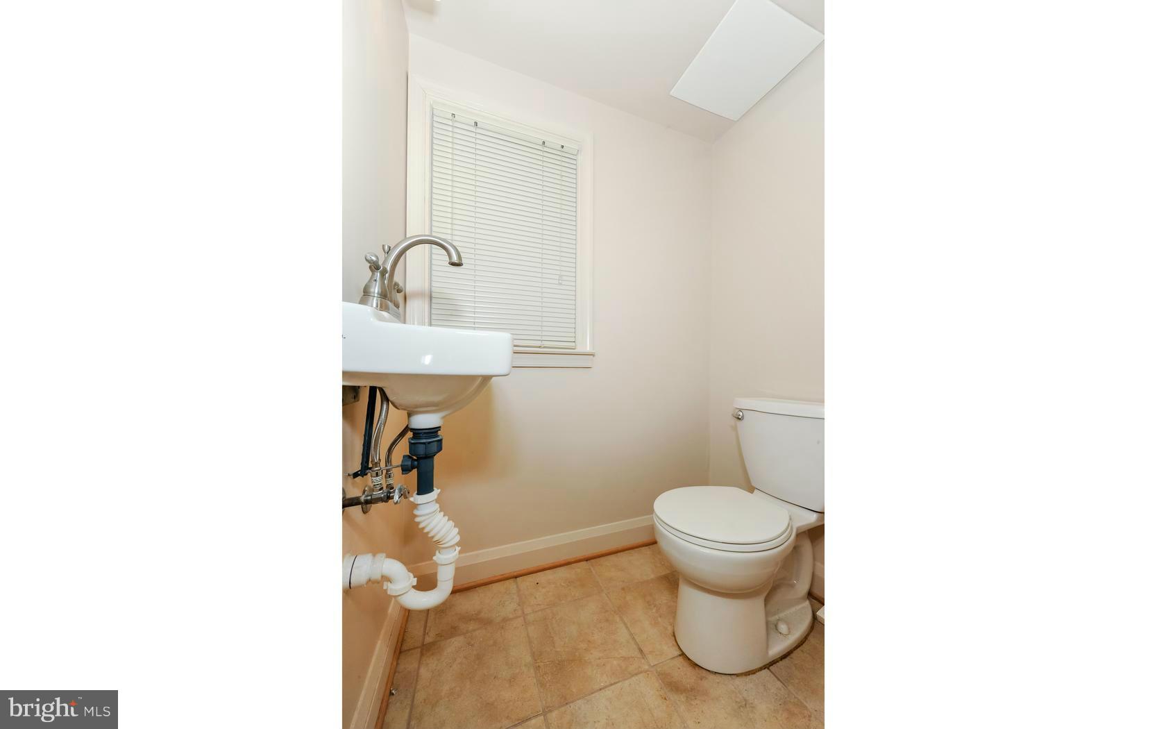 3104 Hatton Road Pikesville, MD 21208 - Photo 23 of 25 Bath