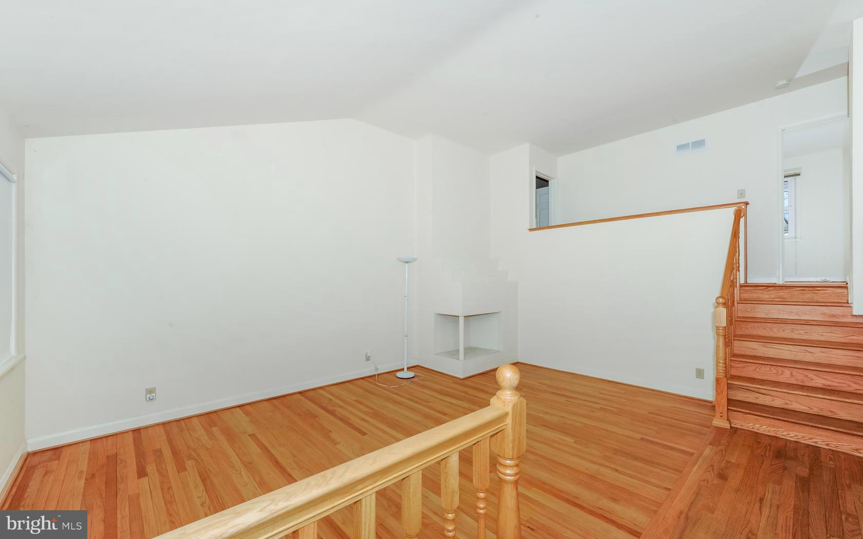 3104 Hatton Road Pikesville, MD 21208 - Photo 4 of 25 Living Room