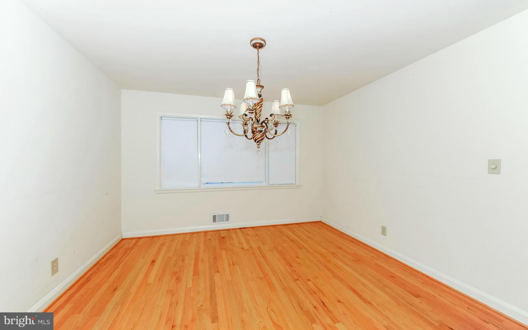 3104 Hatton Road Pikesville, MD 21208 - Photo 5 of 25 Dining Room