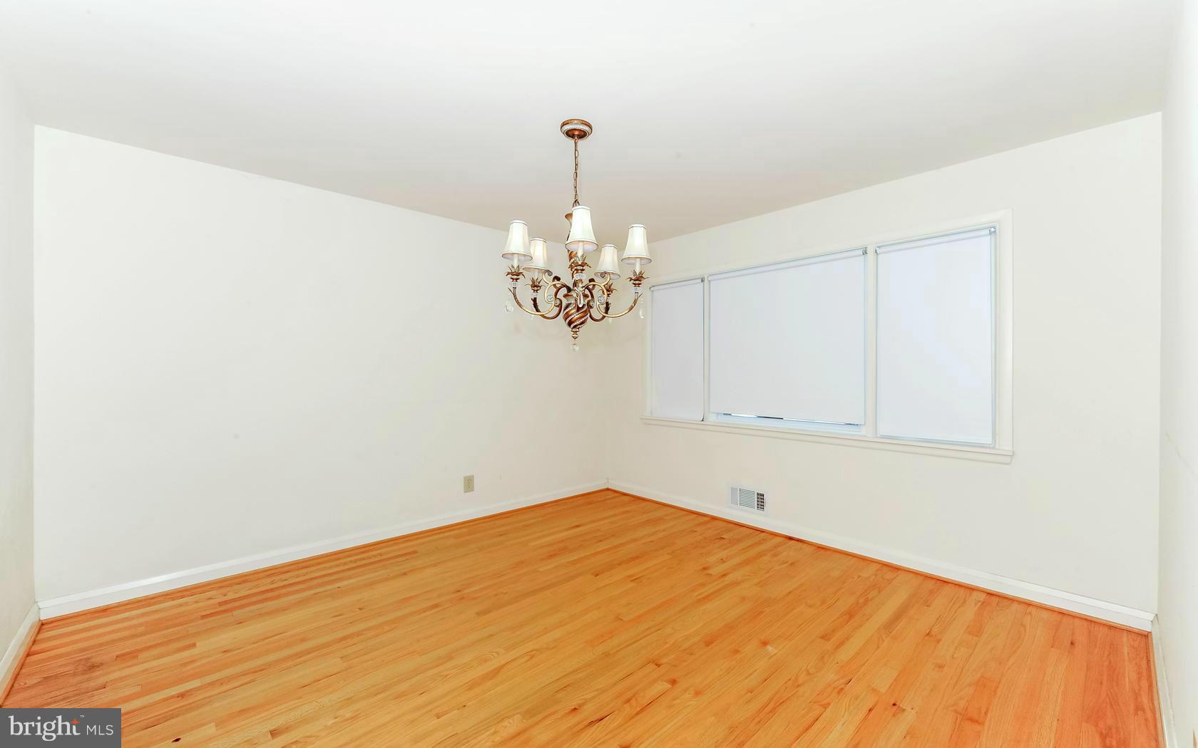 3104 Hatton Road Pikesville, MD 21208 - Photo 6 of 25 Dining Room