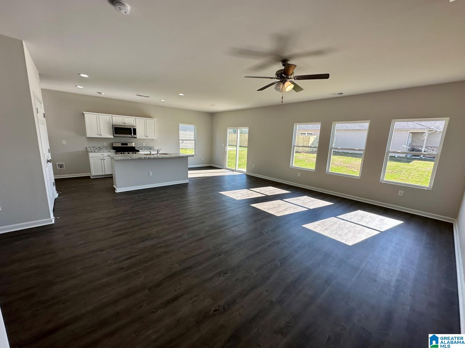 8801 Rockhampton Drive Leeds, AL 35094 - Photo 6 of 21