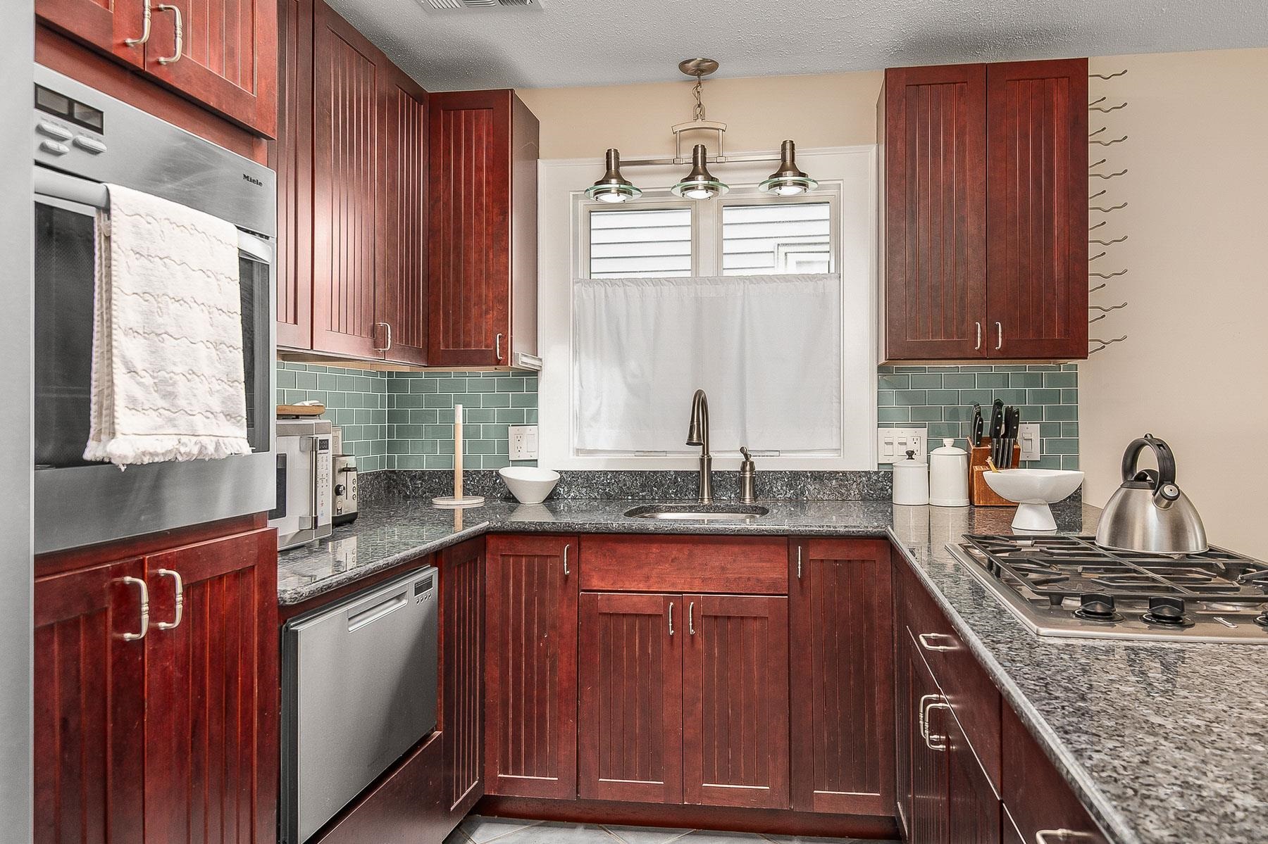 591 Ocean Boulevard, Unit 6 Hampton, NH 03842 - Photo 13 of 36