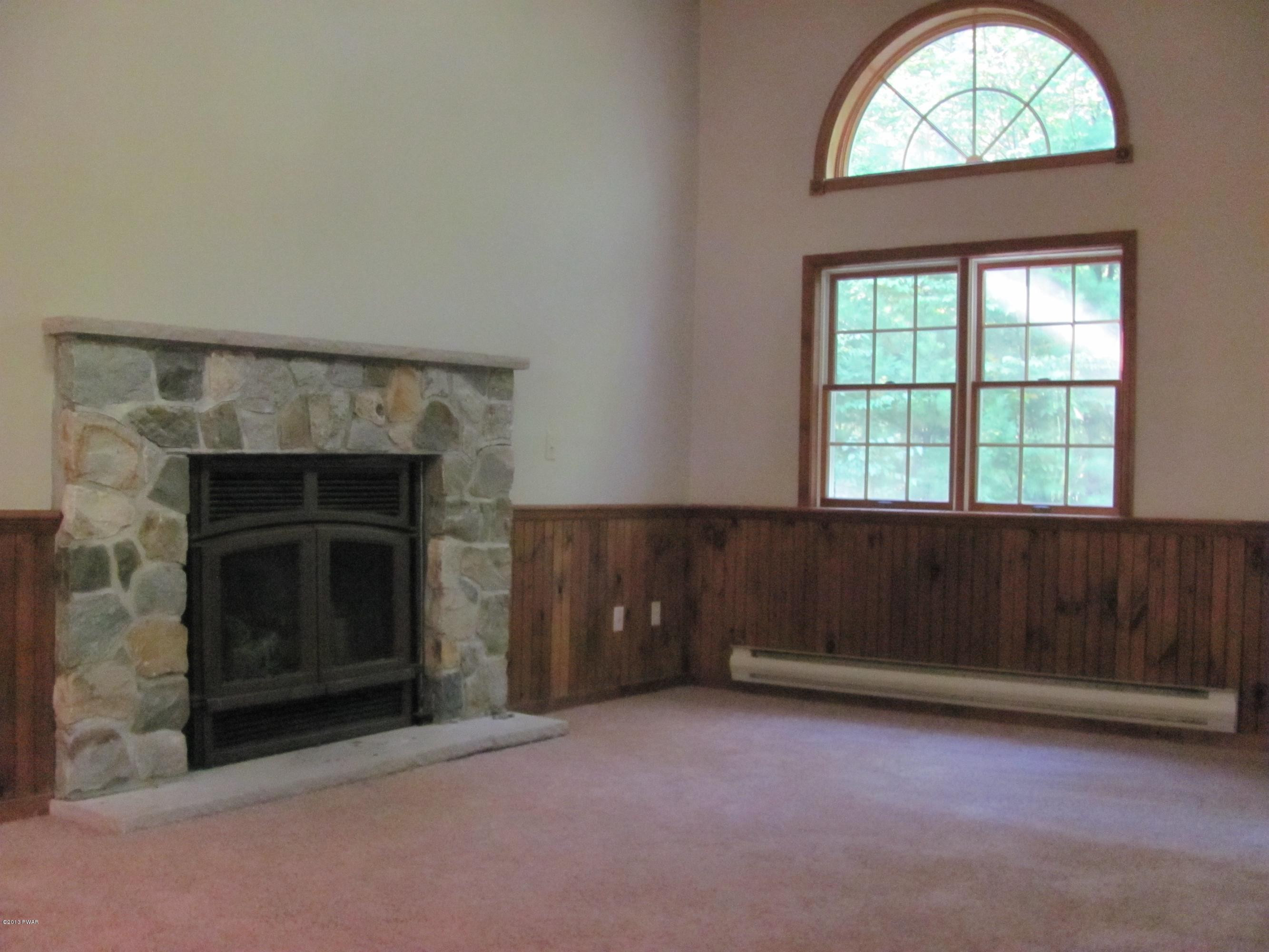 131 Rimstone Court Shohola, PA 18458 - Photo 9 of 15