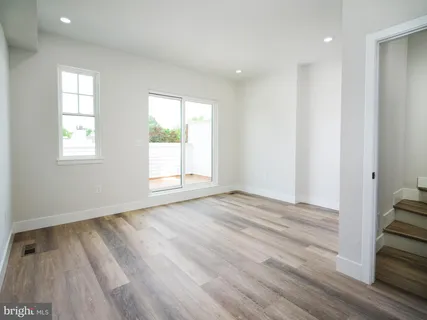 $695,000 | 303 Fountain Street, Philadelphia, PA 19128