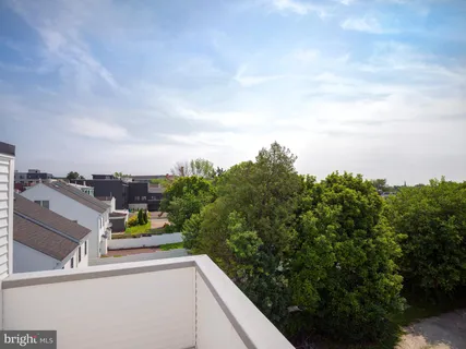 $695,000 | 303 Fountain Street, Philadelphia, PA 19128