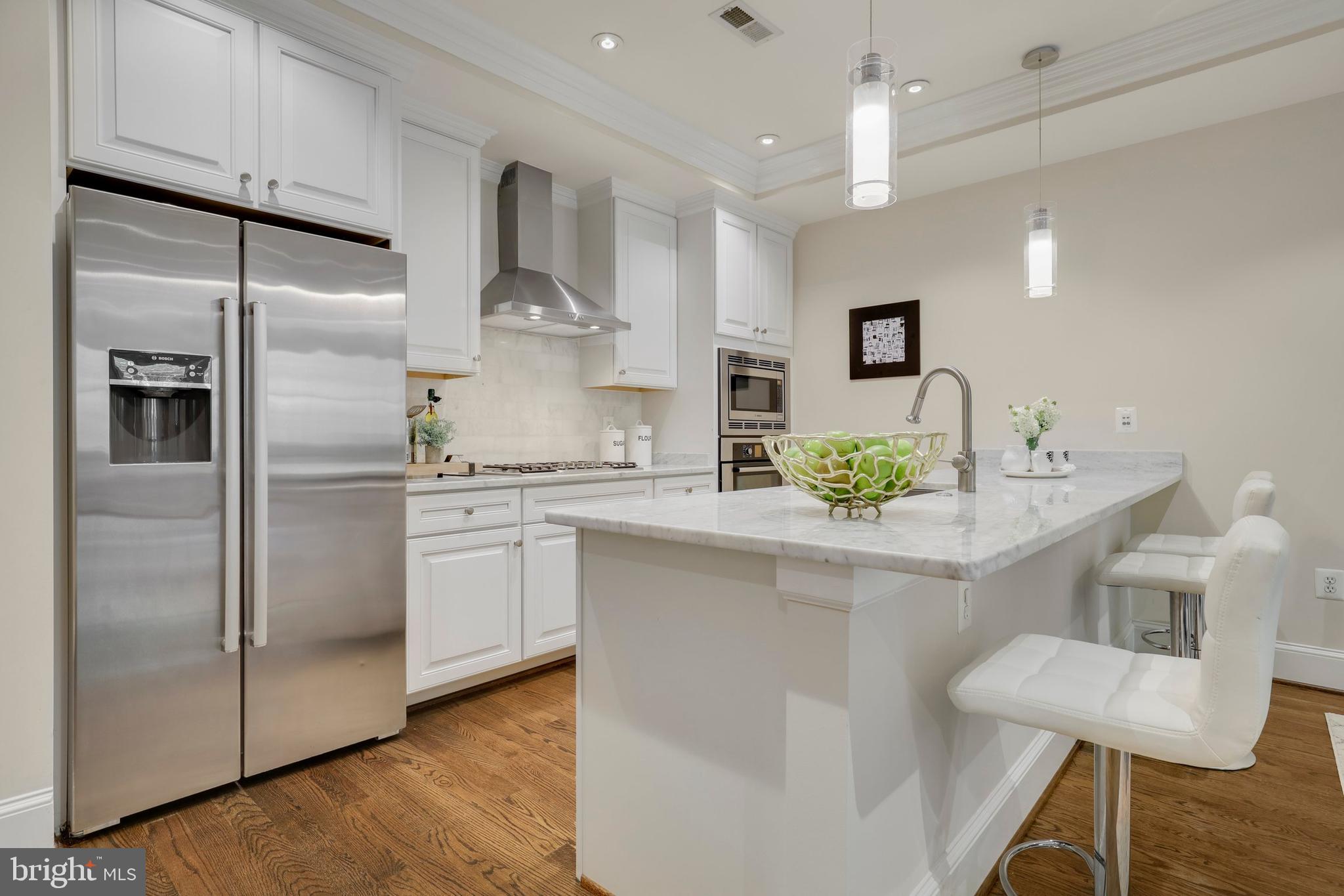 2446 Ontario Road Northwest, Unit 2 Washington, DC 20009 - Photo 9 of 32
