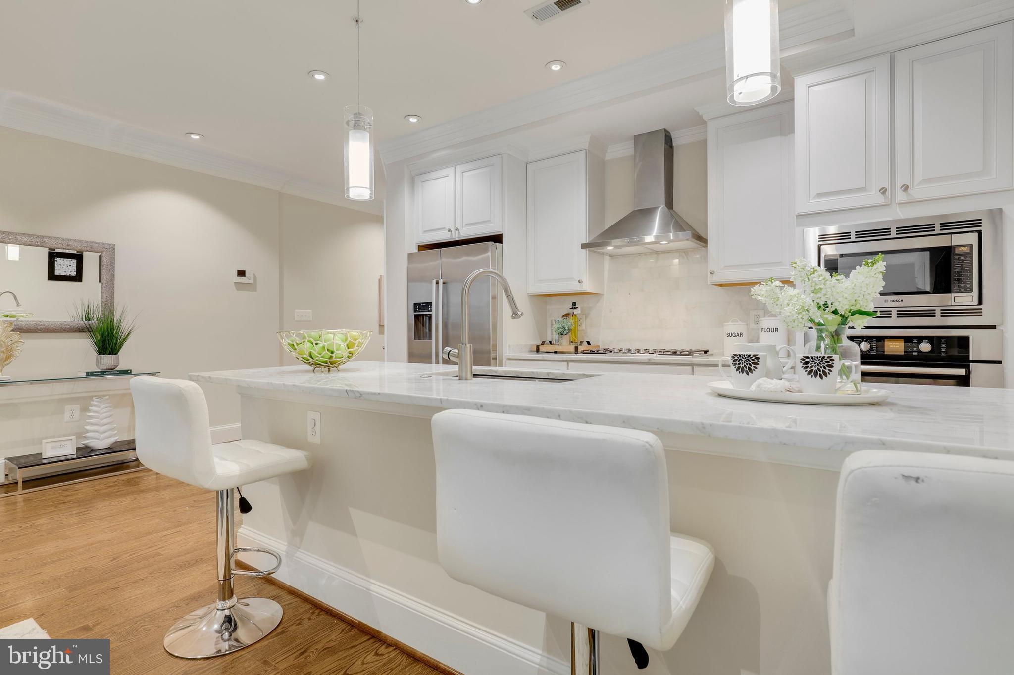 2446 Ontario Road Northwest, Unit 2 Washington, DC 20009 - Photo 10 of 32