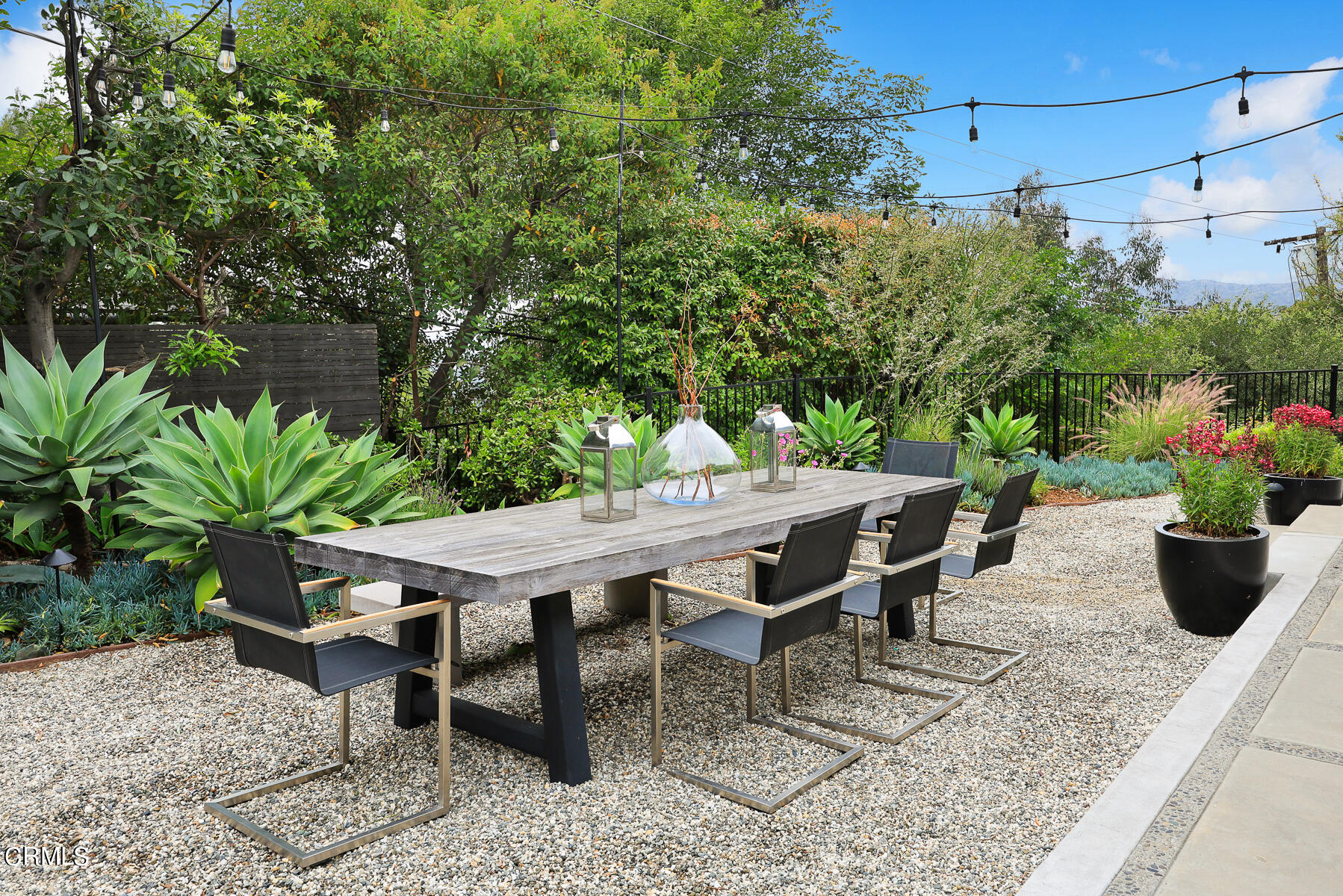 1770 Kaweah Drive Pasadena, CA 91105 - Photo 31 of 42 a view of an outdoor space with sitting area