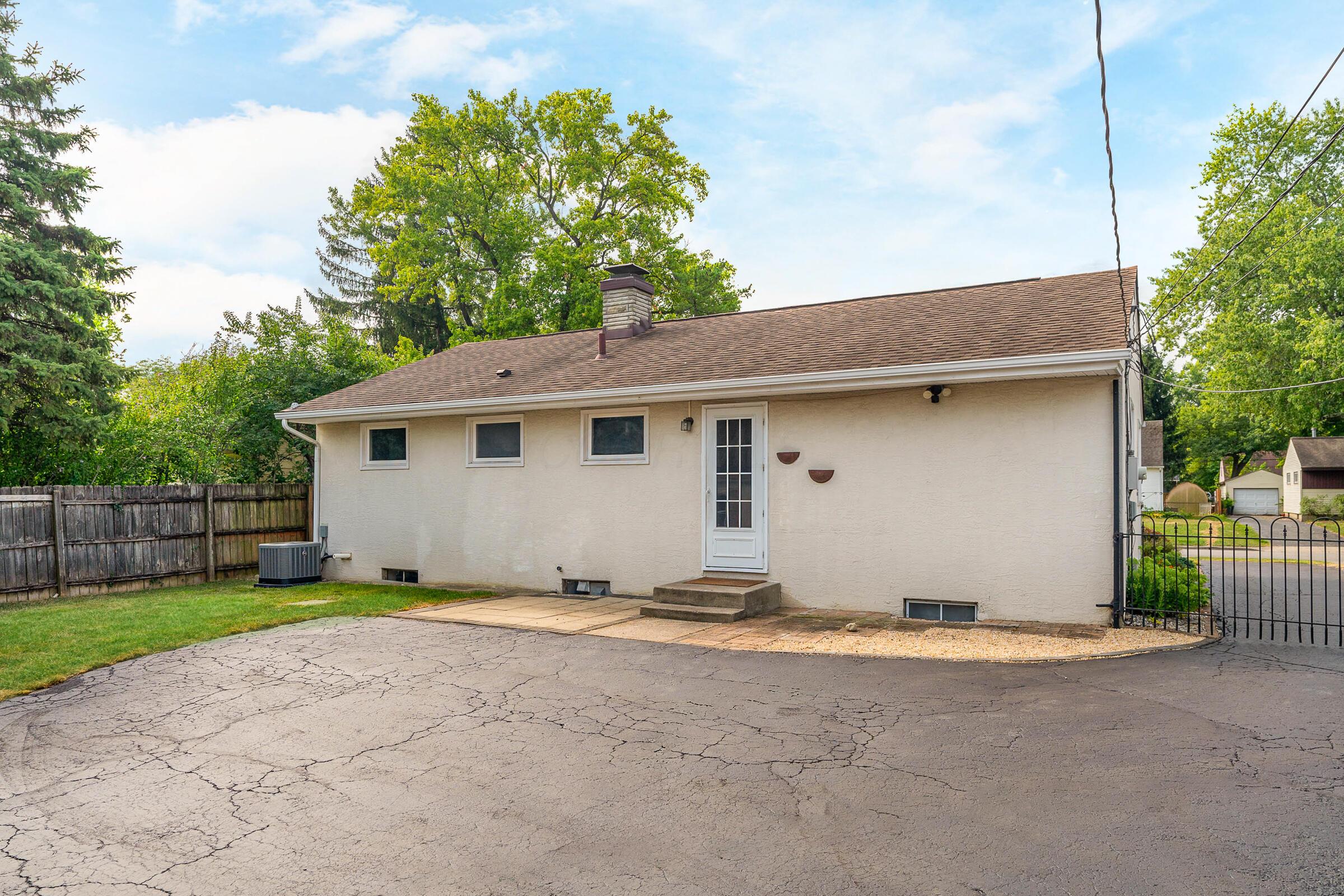 2150 Edgevale Road Columbus, OH 43221 - Photo 38 of 52 2150 Edgevale Road-6