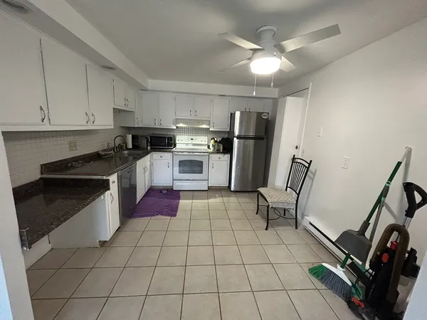 $2,000 | 89 Pleasant Street, Unit C, Medfield, MA 02052