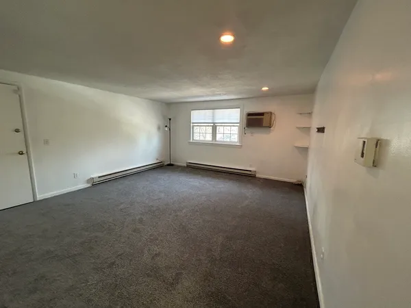 $2,000 | 89 Pleasant Street, Unit C, Medfield, MA 02052