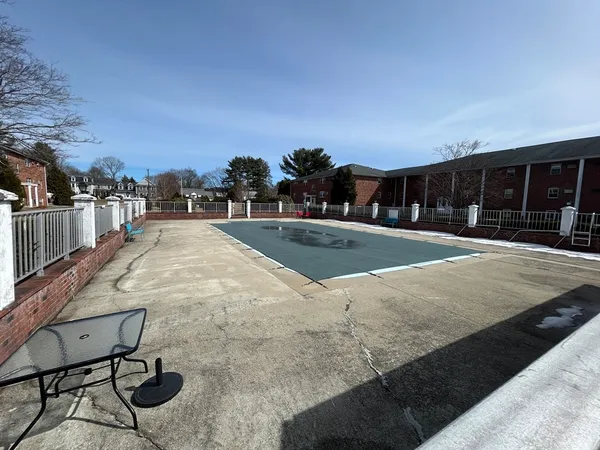 $2,000 | 89 Pleasant Street, Unit C, Medfield, MA 02052
