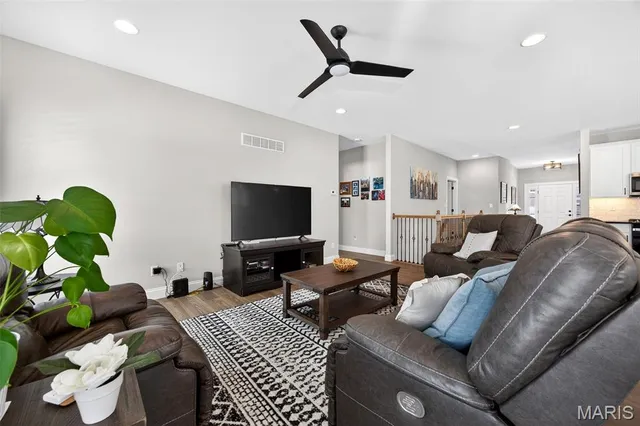 $620,000 | 127 Columbia Mdws Lane, O'Fallon, MO 63366