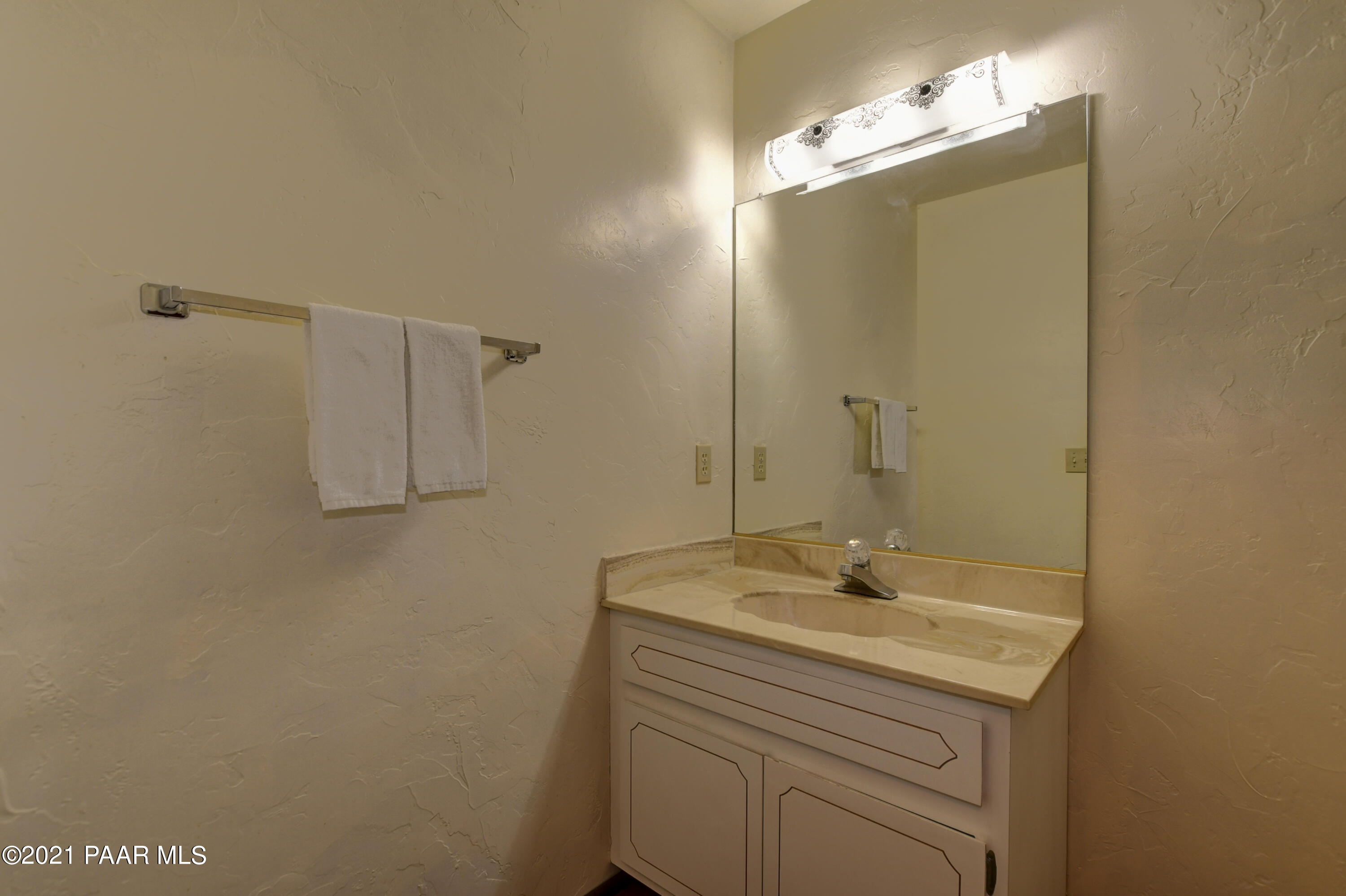 2016 Forest Hills Road Prescott, AZ 86303 - Photo 13 of 30 Lower Floor Half Bath