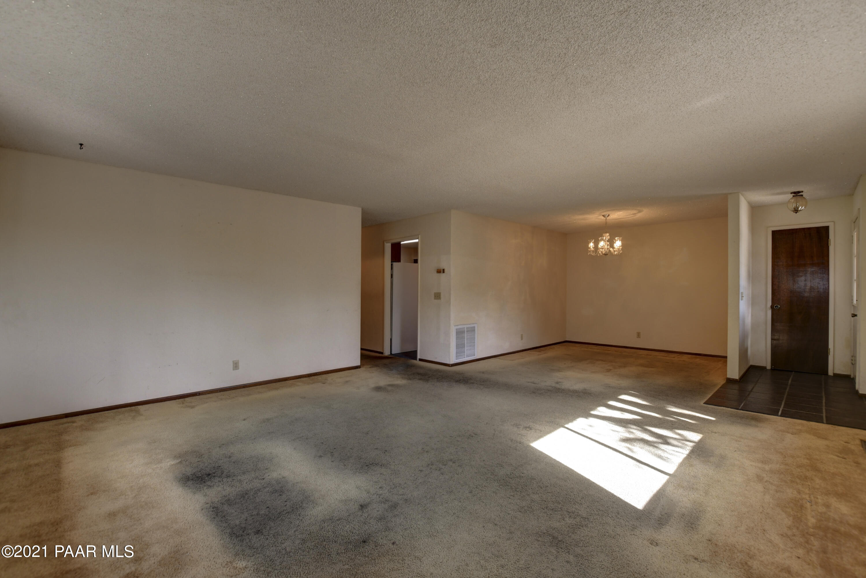 2016 Forest Hills Road Prescott, AZ 86303 - Photo 15 of 30 Living Room/Dining