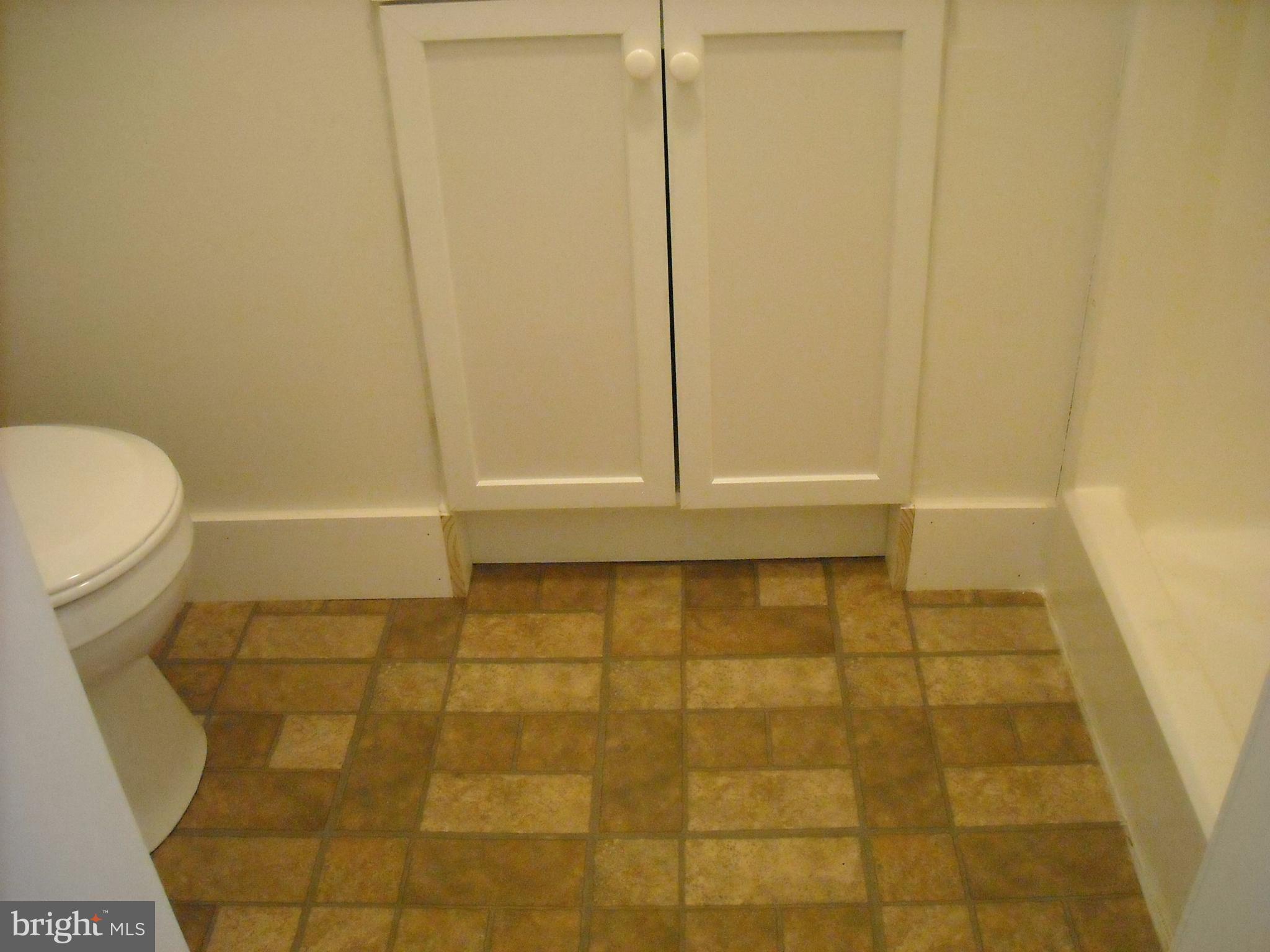 4544 Salem Bottom Road Westminster, MD 21157 - Photo 4 of 16 Bath