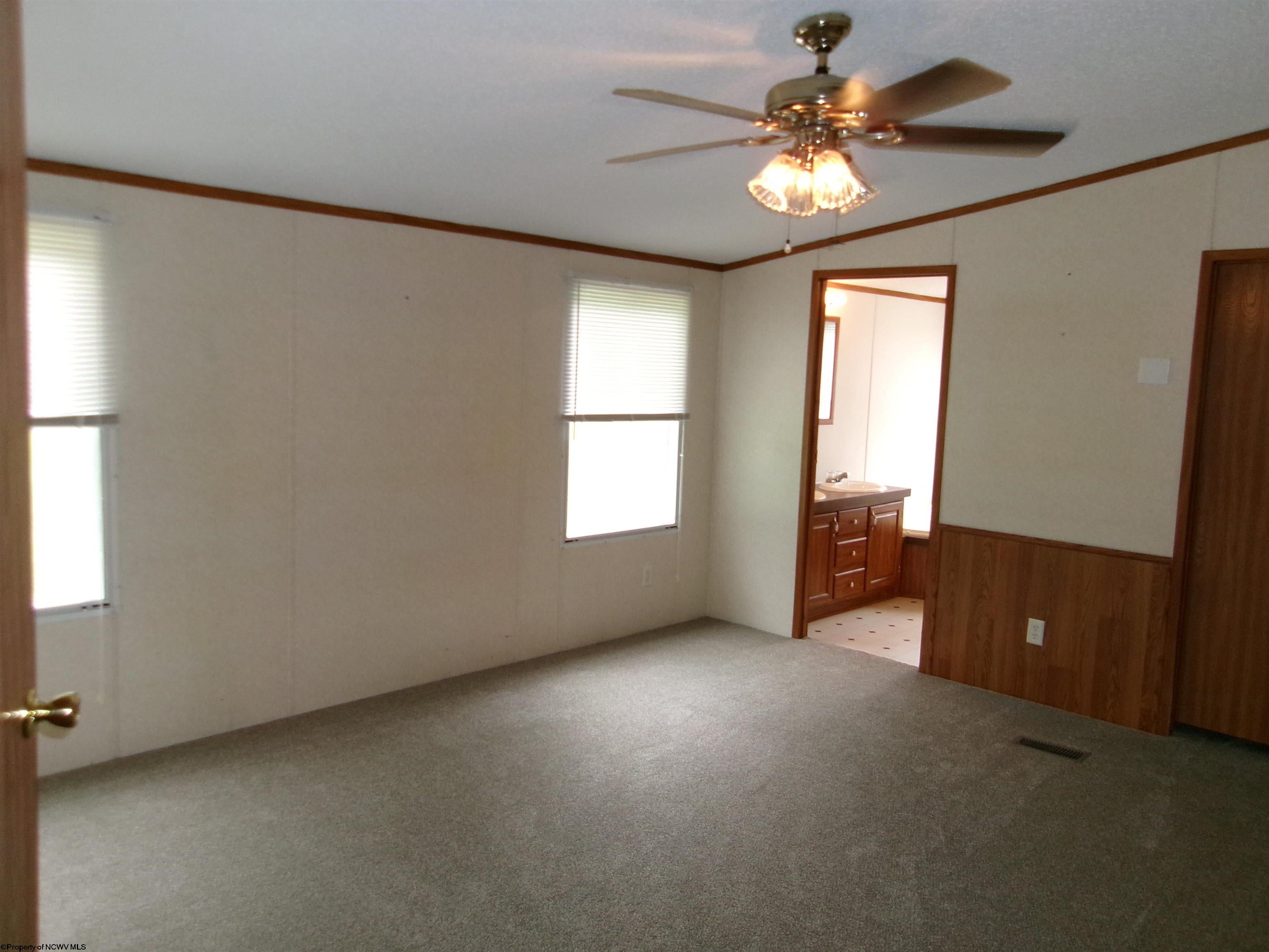 28 Line Fairmont, WV 26554 - Photo 32 of 41 Gallery Image 32