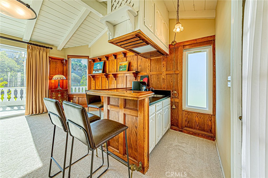 22138 Rim Fire Lane Diamond Bar, CA 91765 - Photo 11 of 61 Wet bar