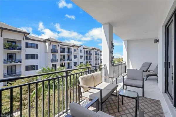 $1,599,000 | 1135 3rd Avenue South, Unit 403, Naples, FL 34102