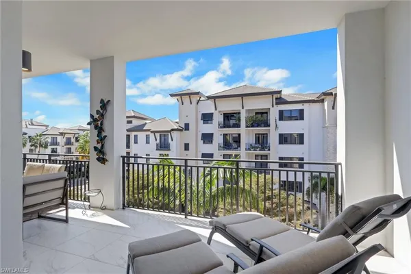 $1,599,000 | 1135 3rd Avenue South, Unit 403, Naples, FL 34102