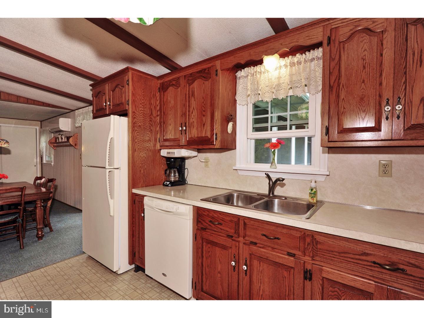 909 Ridge Road Telford, PA 18969 - Photo 13 of 25 Kitchen