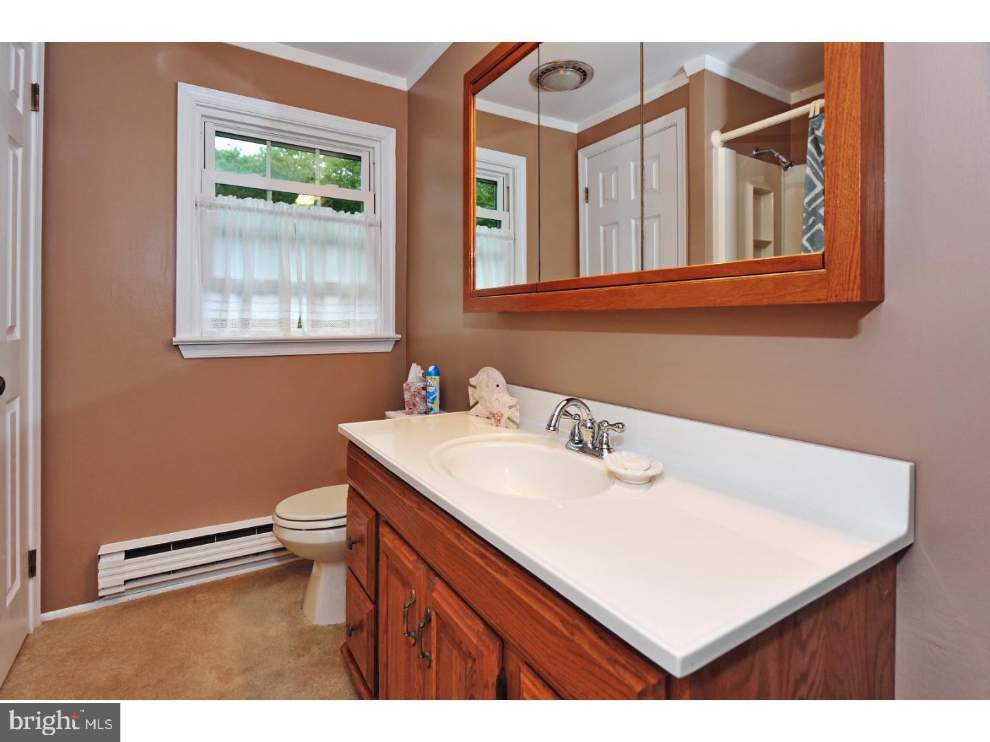 909 Ridge Road Telford, PA 18969 - Photo 19 of 25 Bathroom
