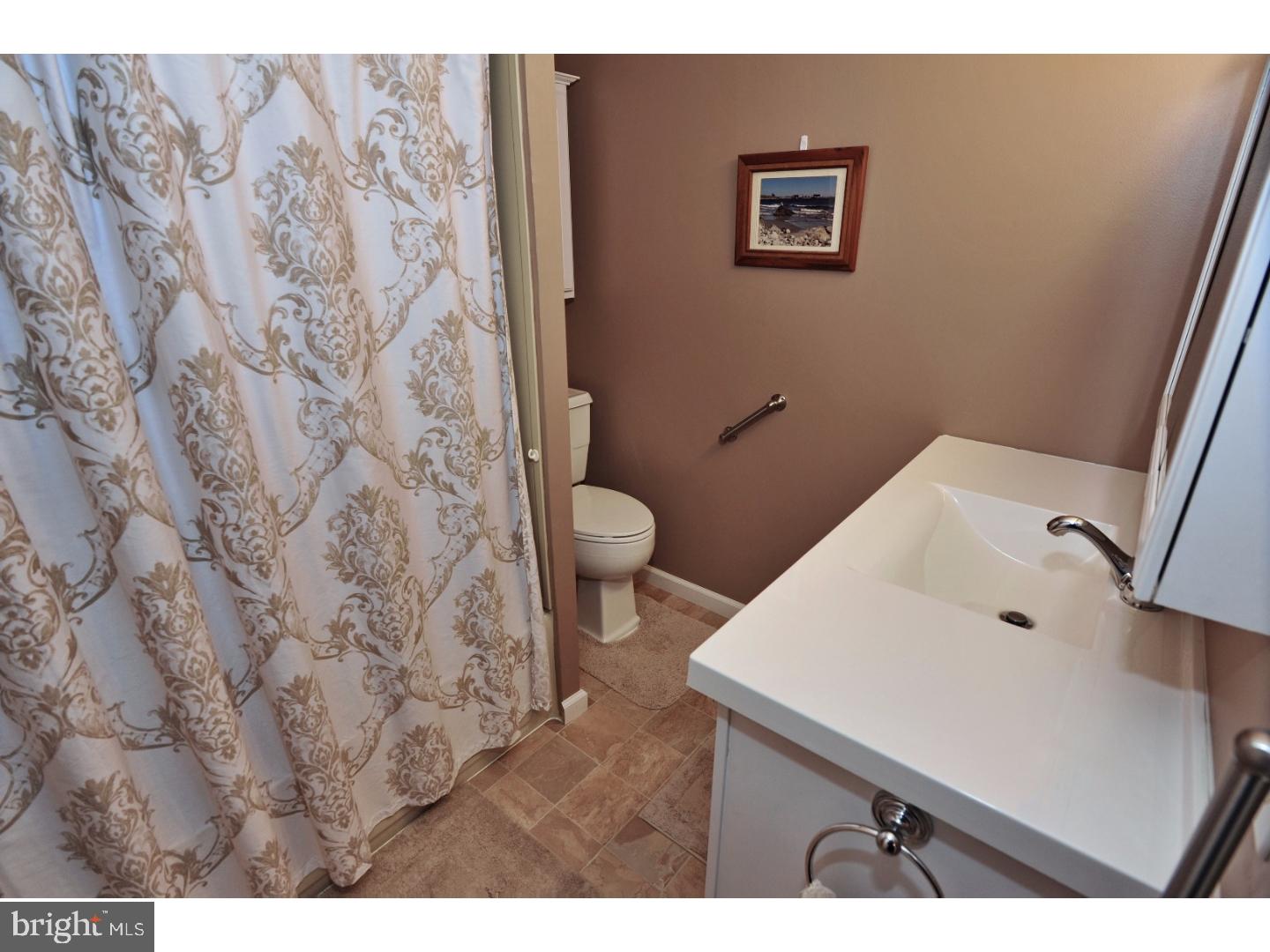 909 Ridge Road Telford, PA 18969 - Photo 23 of 25 Bathroom