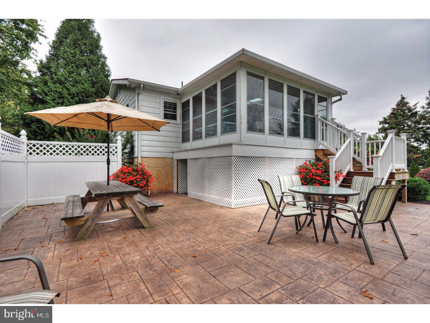 909 Ridge Road Telford, PA 18969 - Photo 5 of 25 Patio