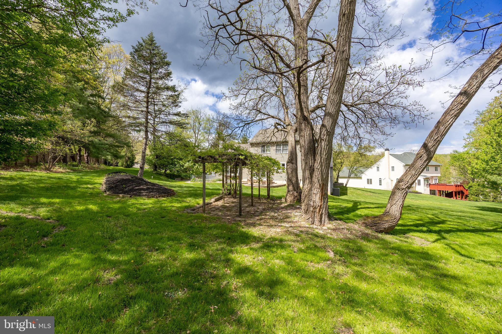 320 Long Ridge Lane Exton, PA 19341 - Photo 8 of 46