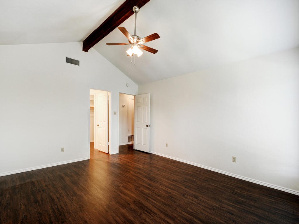 6521 Hart Lane Austin, TX 78731 - Photo 12 of 19