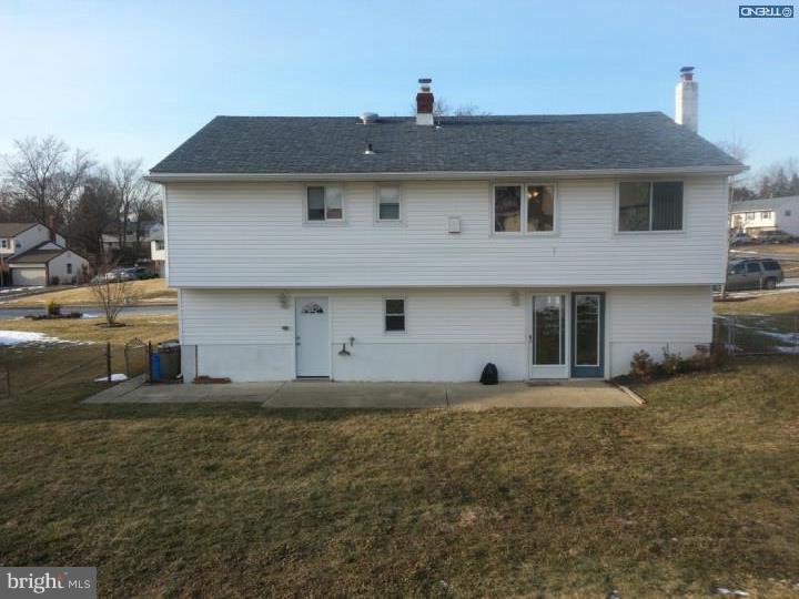 6 Anvil Road Aston, PA 19014 - Photo 7 of 25 Back Yard