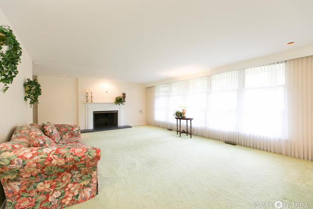 2211 Banbury Road Inverness, IL 60067 - Photo 13 of 48