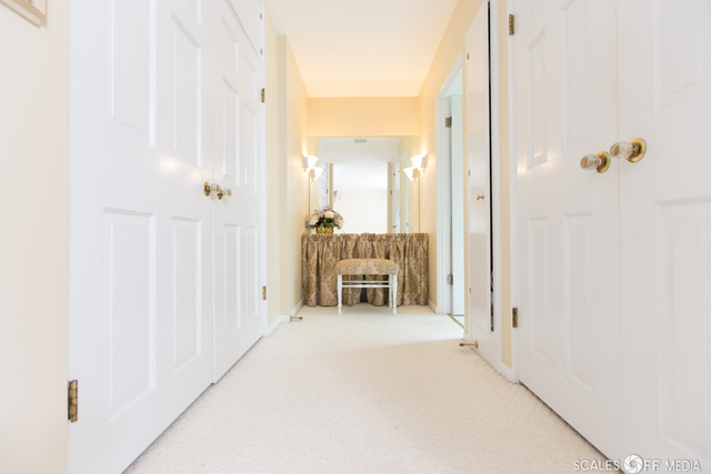 2211 Banbury Road Inverness, IL 60067 - Photo 15 of 48