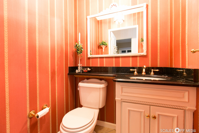 2211 Banbury Road Inverness, IL 60067 - Photo 39 of 48