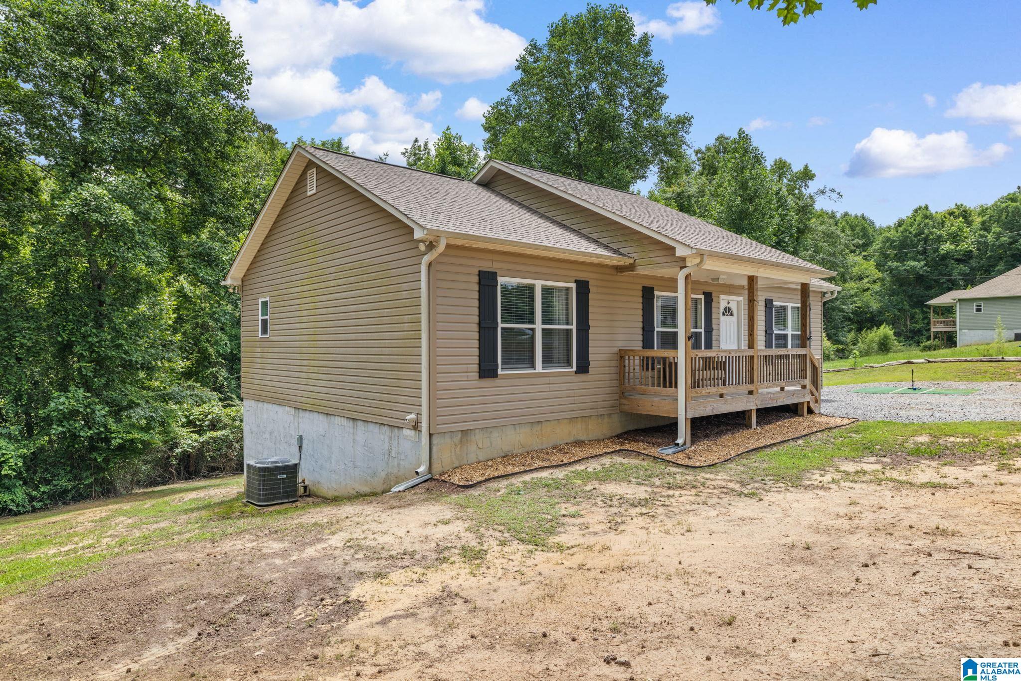 212 Sitton Road Hayden, AL 35079 - Photo 2 of 25
