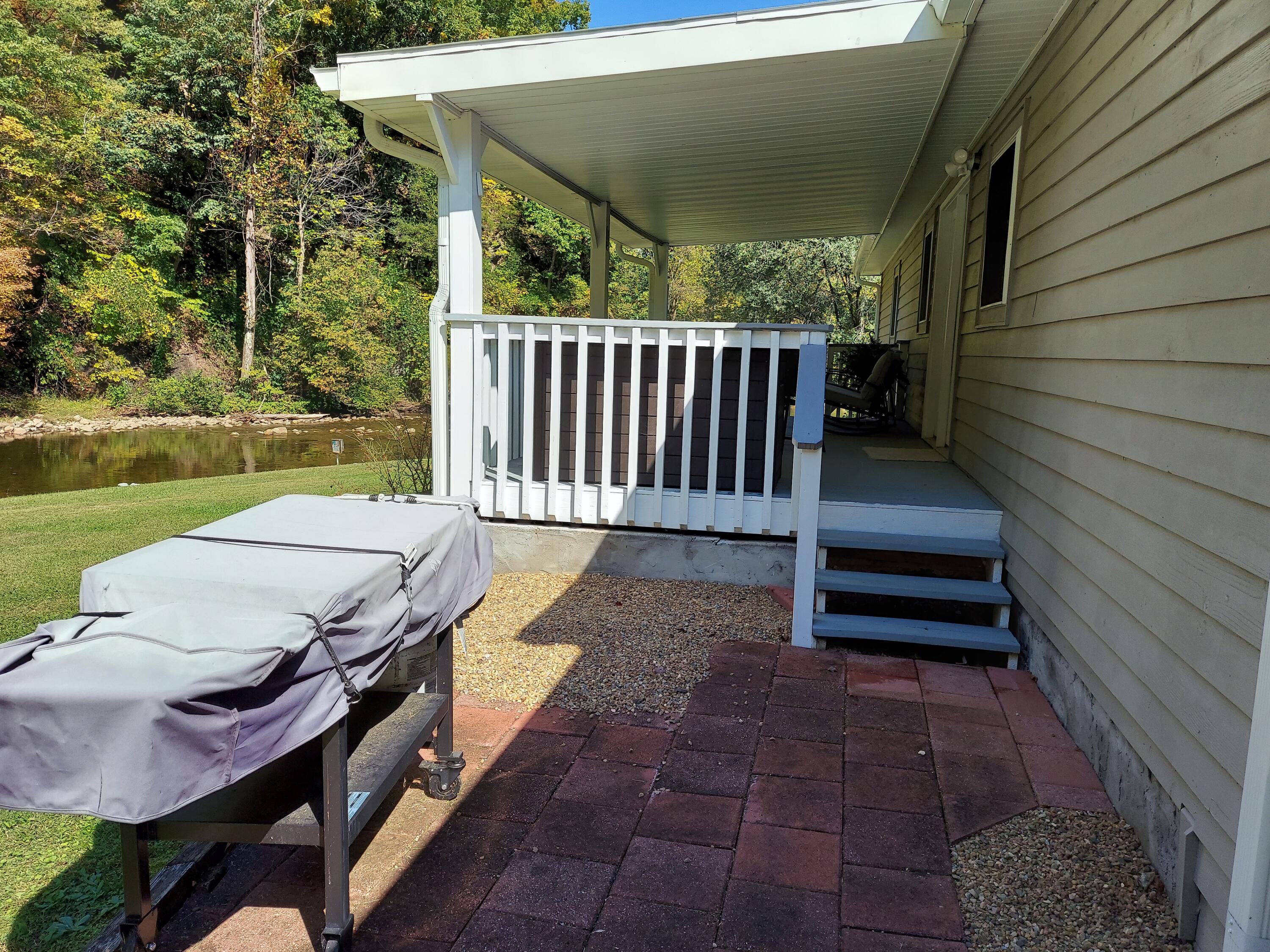 116 Journey's End Road Elizabethton, TN 37643 - Photo 37 of 42 20221007_133755