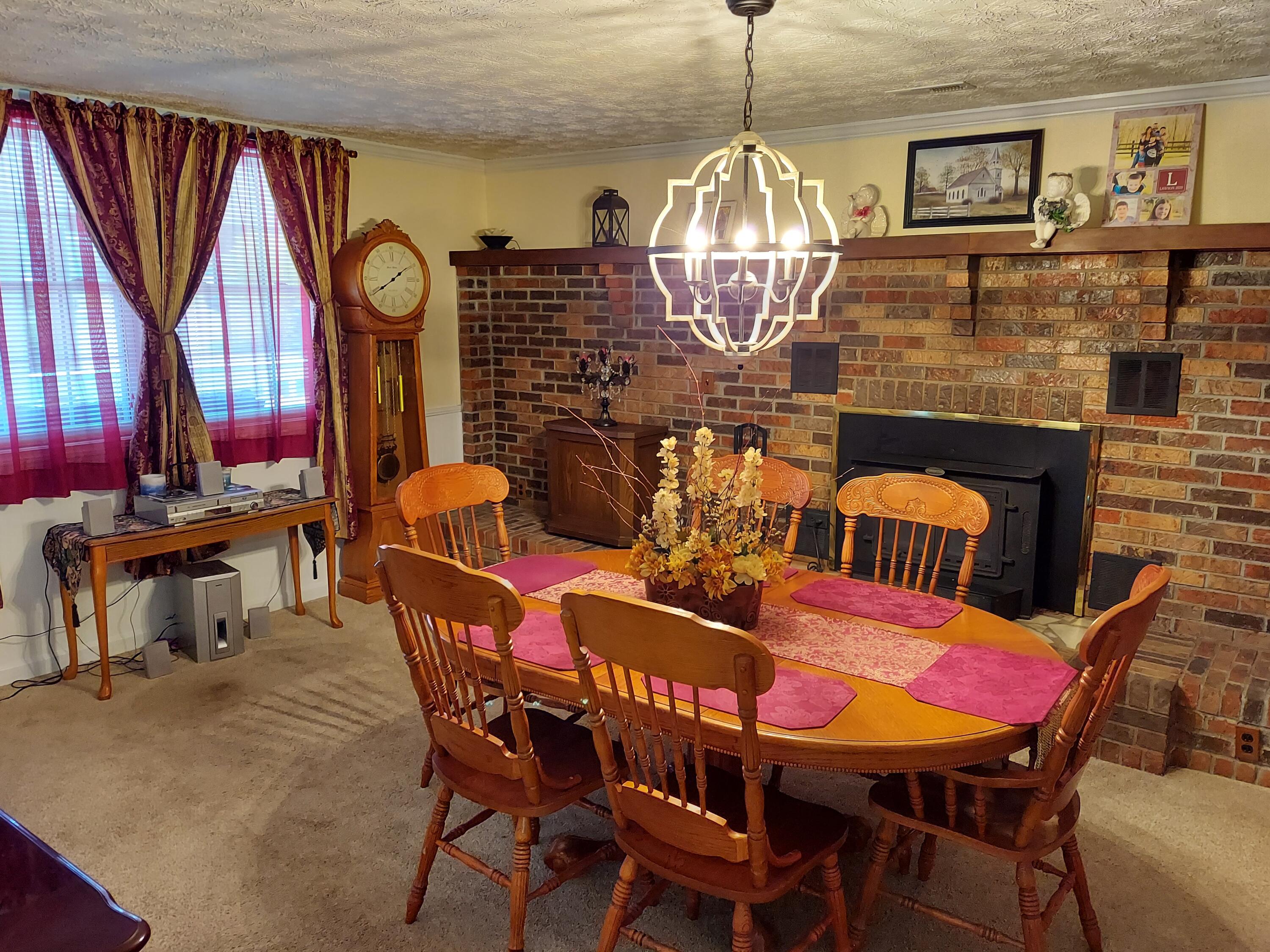 116 Journey's End Road Elizabethton, TN 37643 - Photo 6 of 42 20221007_134016