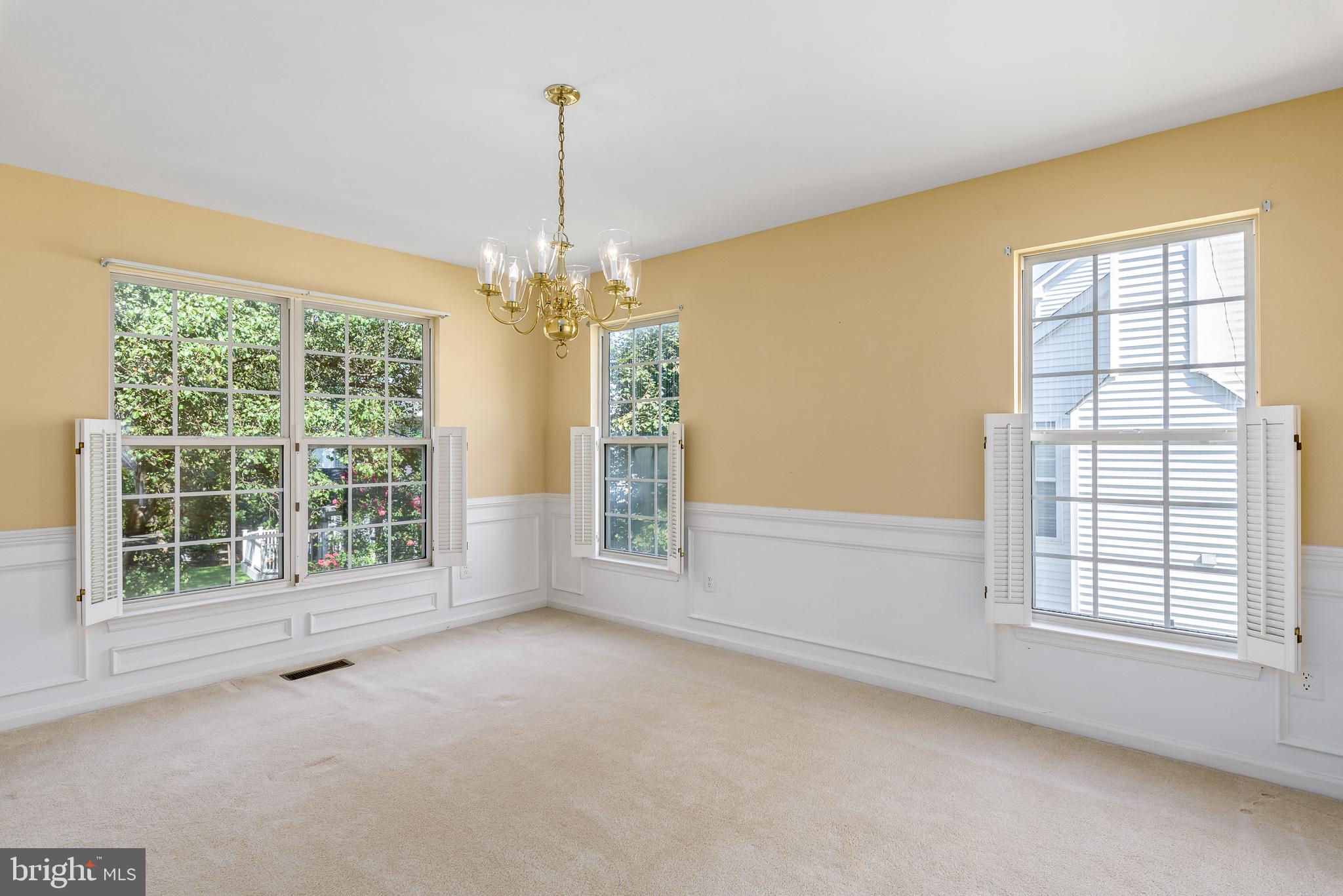 46490 Cedarhurst Drive Sterling, VA 20165 - Photo 15 of 37 Dining Room