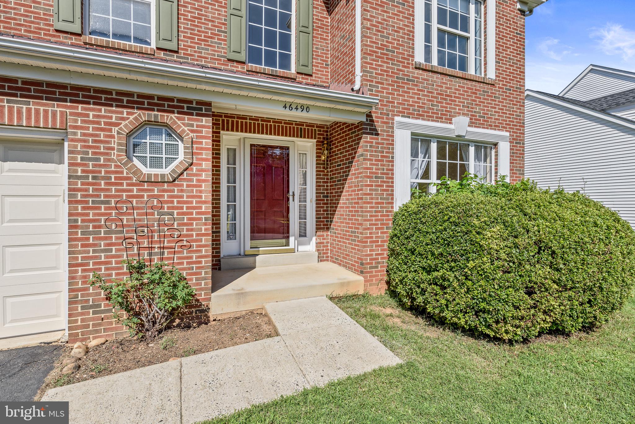 46490 Cedarhurst Drive Sterling, VA 20165 - Photo 3 of 37 Front Entry