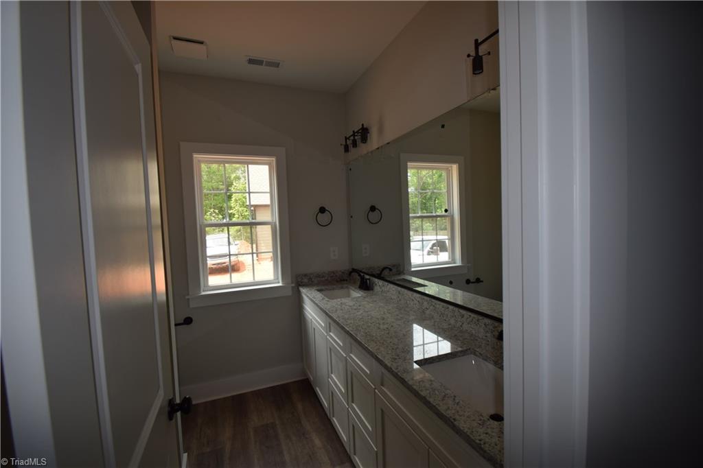 7253 Yadkinville Road Pfafftown, NC 27040 - Photo 7 of 14 Gallery Image 7