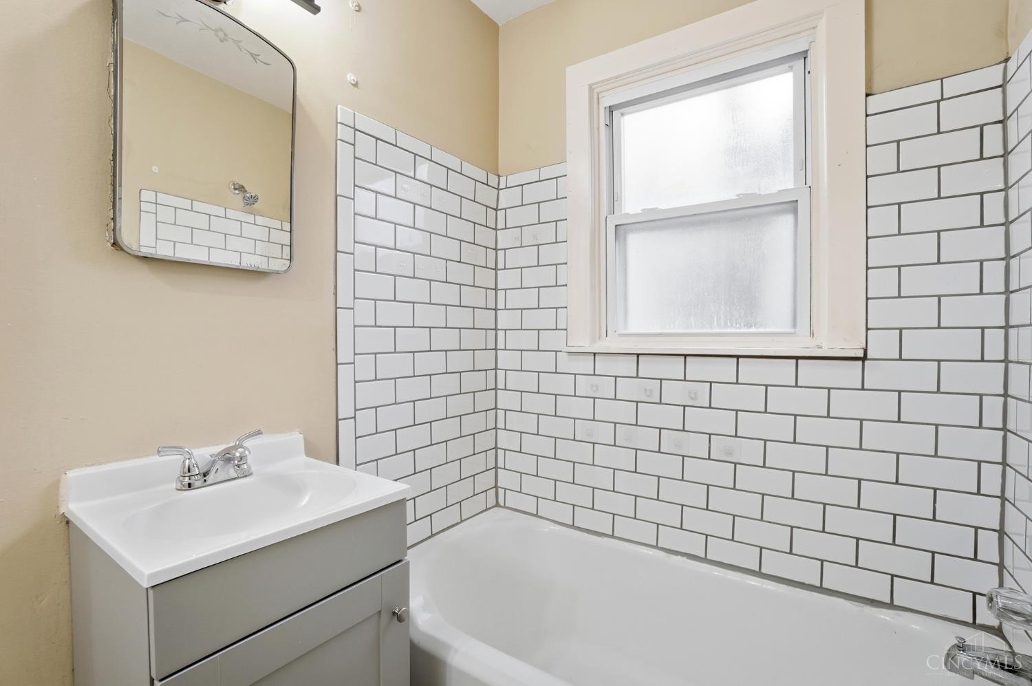 5256 Warren Avenue Norwood, OH 45212 - Photo 23 of 32