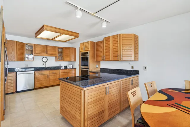 $1,599,000 | 55 Interlachen Drive, Excelsior, MN 55331