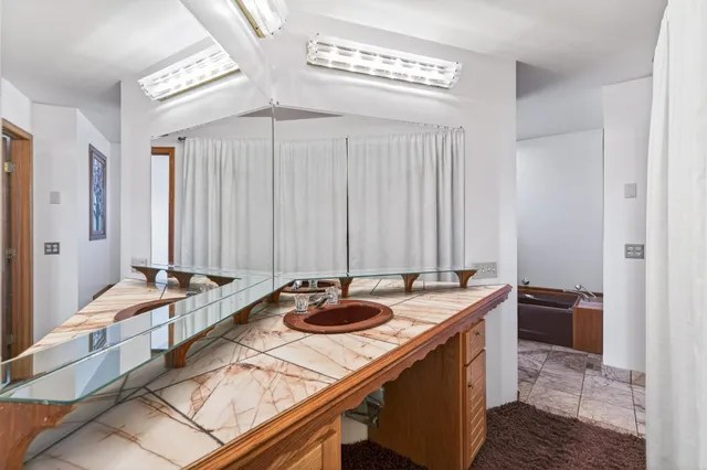 $1,599,000 | 55 Interlachen Drive, Excelsior, MN 55331